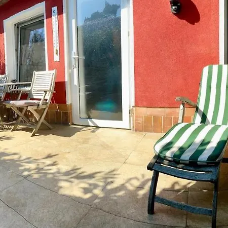 Haus Mit Kunst Zwischen Wald Und See Leipzig Exterior foto