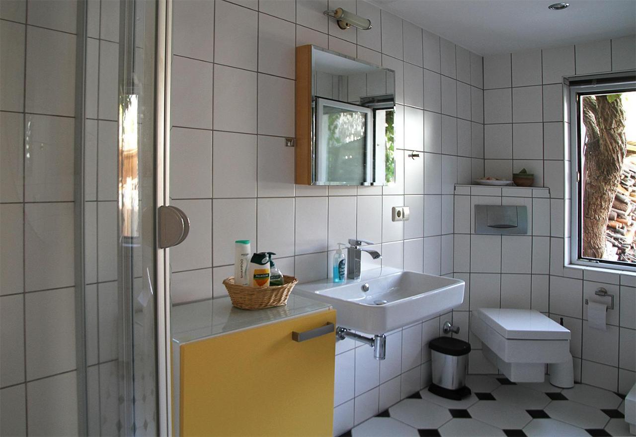 Haus Mit Kunst Zwischen Wald Und Leipzig